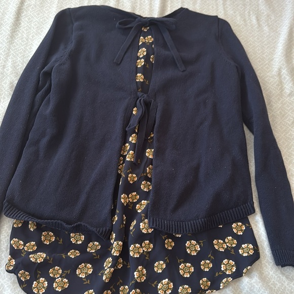 Sweater - Picture 4 of 6